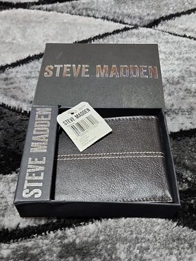 STEVE MADDEN DARK BROWN GENUINE LEATHER PASSCASE BIFOLD WALLET